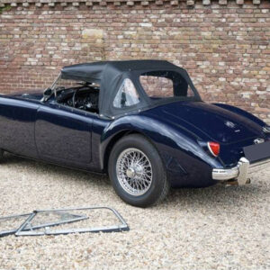 MG MG-A Roadster soft top, produced in Haartz Colonial Vinyl and comes with 3 plastic heat sealed windows